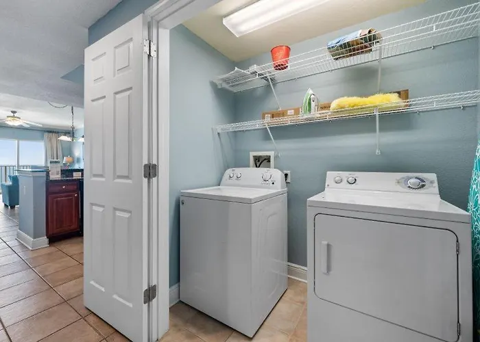 Apartment Crystal Shores West 1107 By Youngs Suncoast