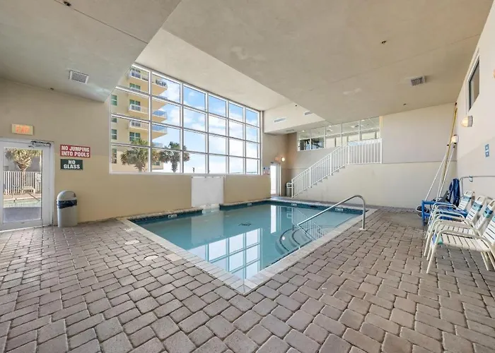 Apartment Crystal Shores West 1107 By Youngs Suncoast