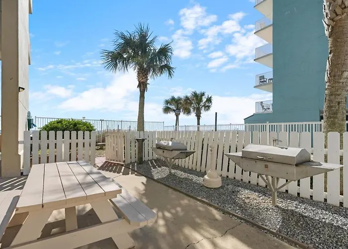 Apartment Crystal Shores West 1107 By Youngs Suncoast *